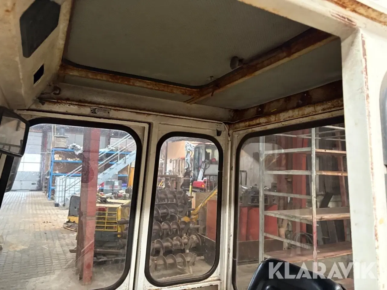 Billede 11 - Veterantraktor Mitsubishi MT460D med fejemaskine