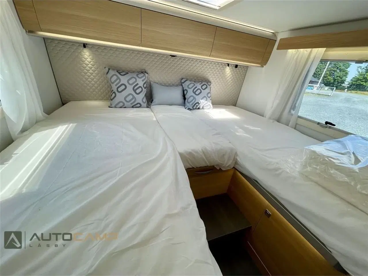 Billede 9 - 2026 - Adria Matrix M670