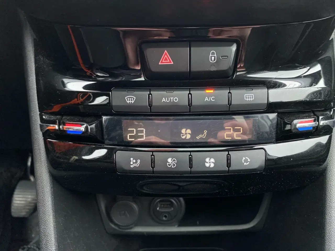 Billede 16 - Peugeot 208 1,6 BlueHDi Desire Sky 100HK 5d