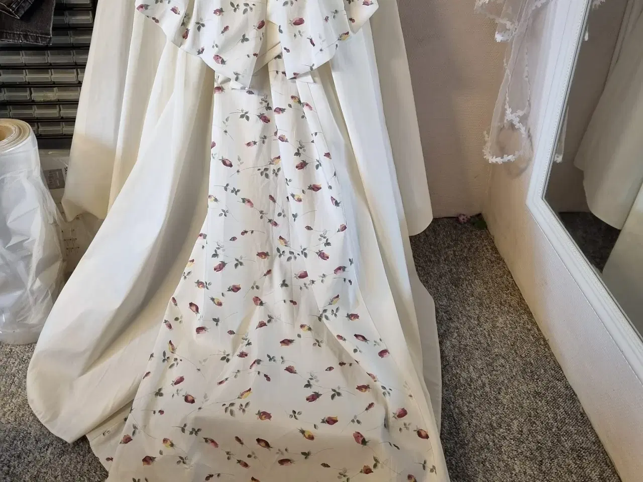 Billede 4 - Unik kjole til den rigtige brud.