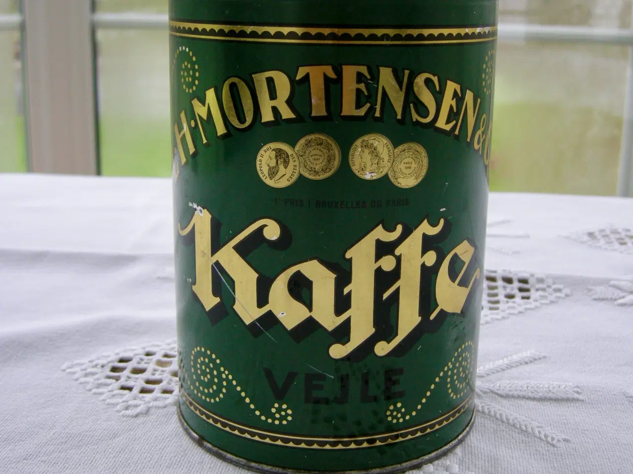 Billede 1 - L. H. MORTENSEN & CO. KAFFE VEJLE , Kaffedåse +ske