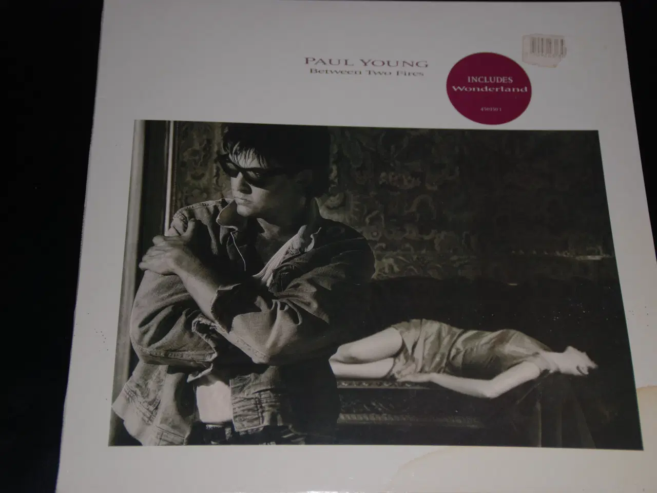 Billede 1 - Lp - Paul Young - Between Two Fires