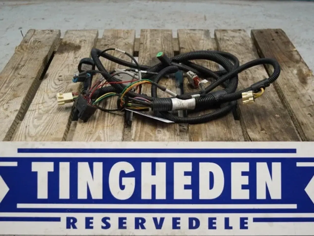 Billede 1 - Case 8010 Ledningsnet 84194266