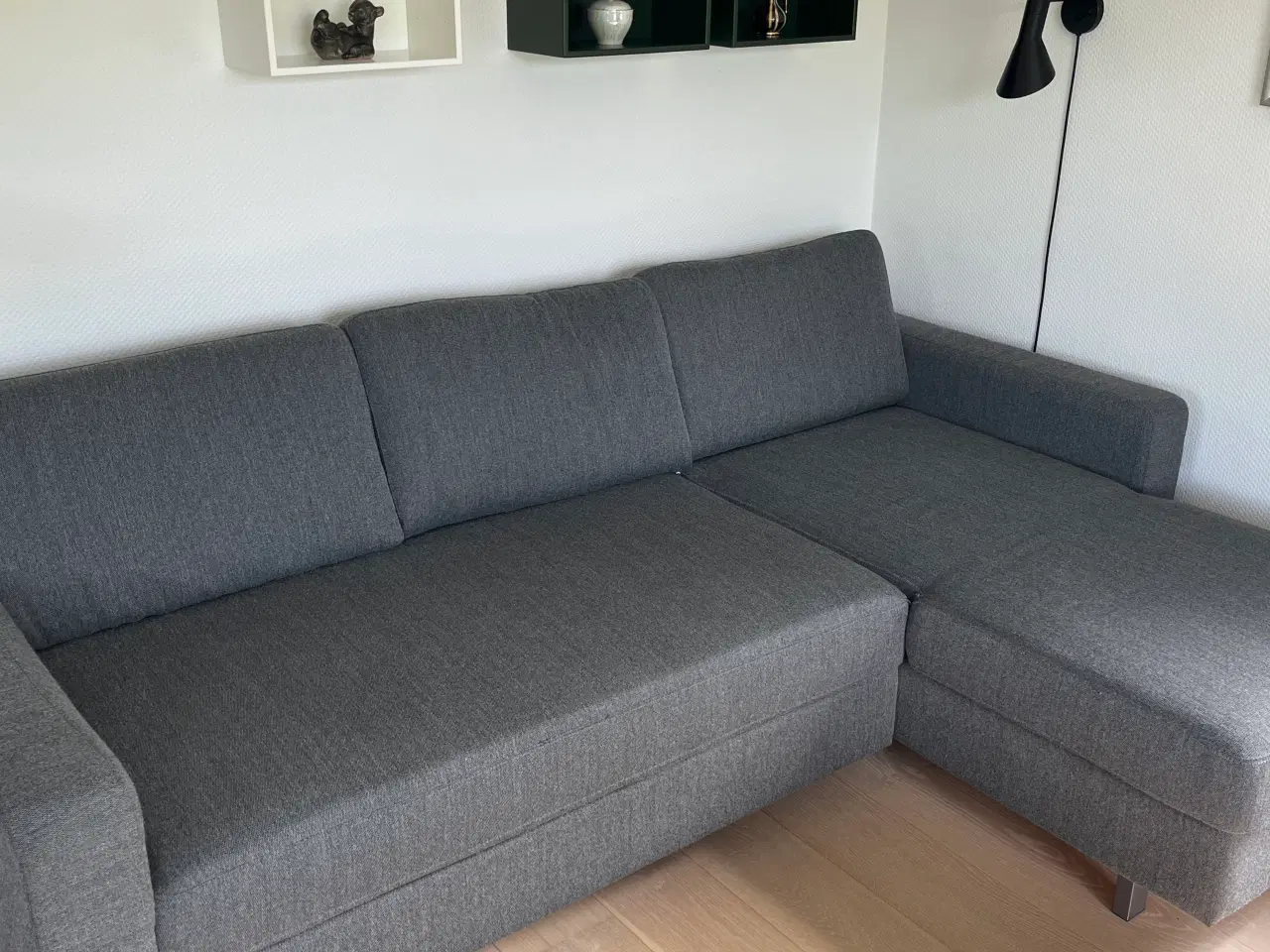 Billede 1 - Sovesofa med chaiselong og opbevaringsboks