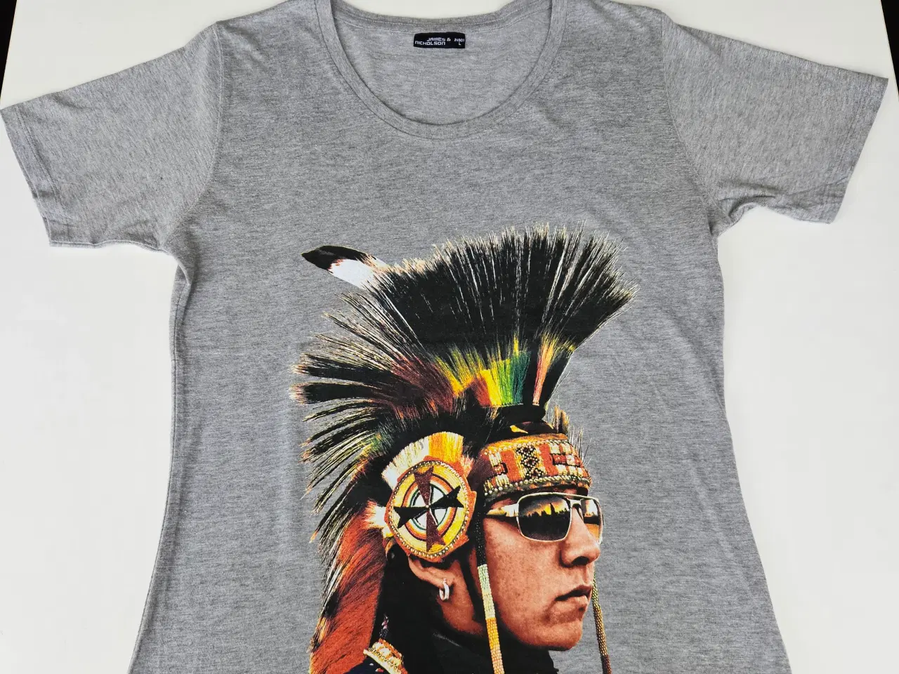 Billede 1 - Fed t-shirt 