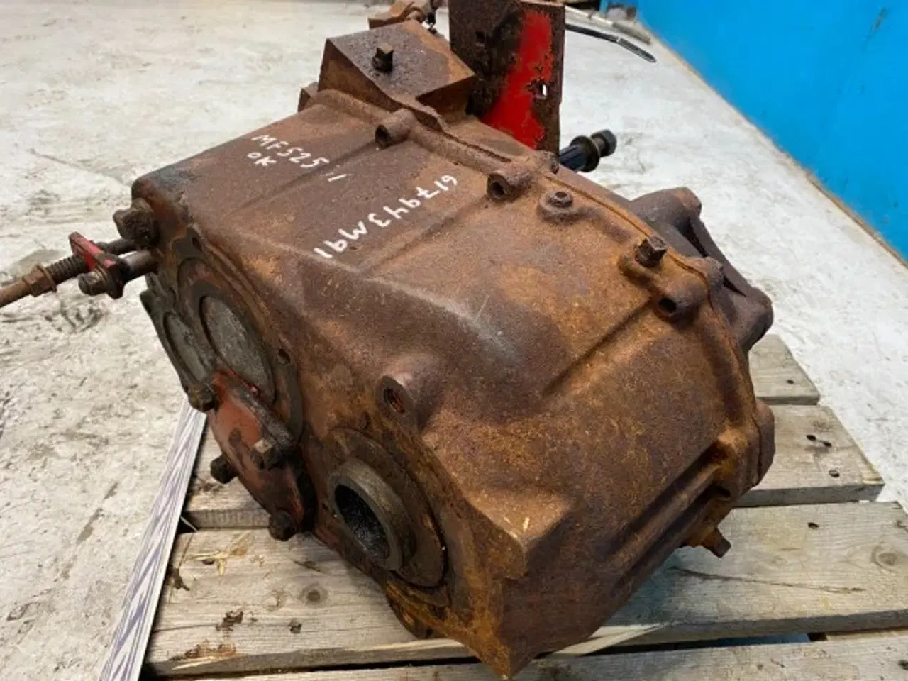 Billede 5 - Massey Ferguson 525 Gearkasse 617943M91