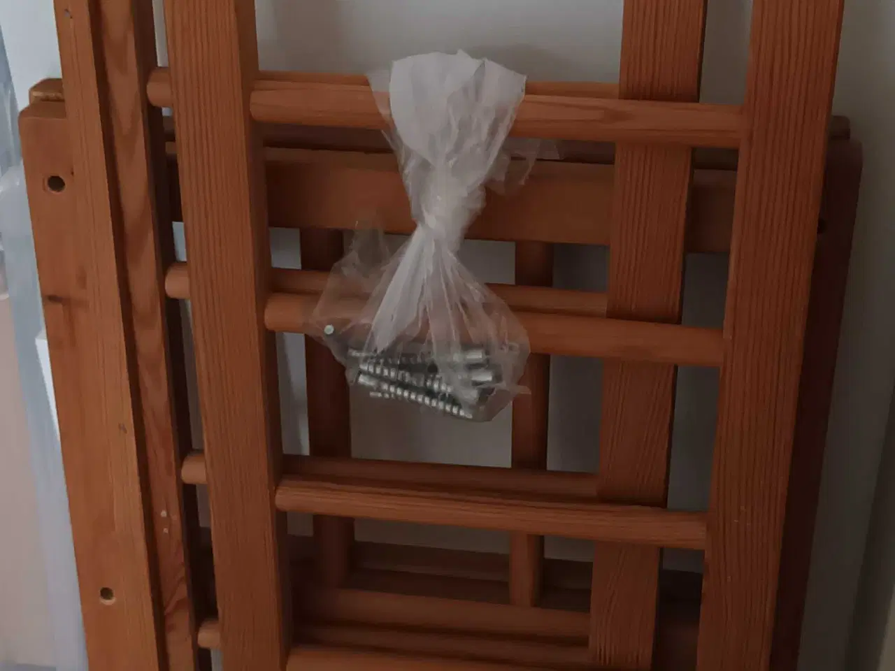 Billede 1 - 2 fine dukkesenge