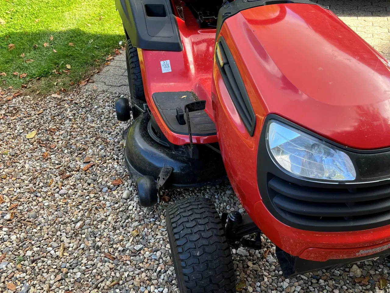 Billede 3 - Jonsered Plænetraktor kun kørt 32 timer