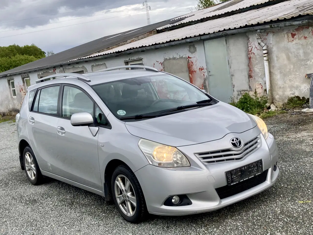 Billede 3 - Velholdt Toyota Sportsvan nysynet 