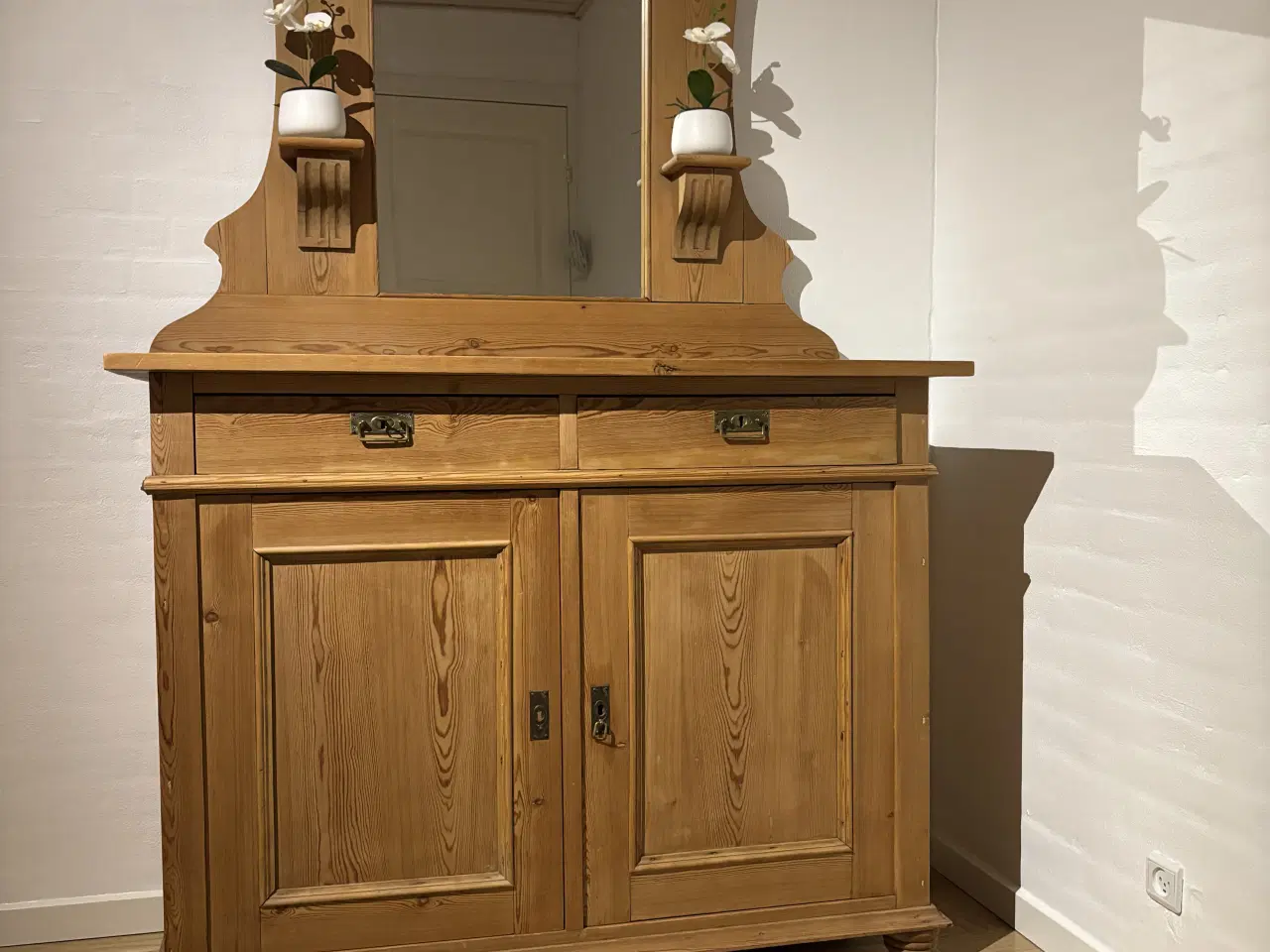 Billede 2 - Antik Skænk