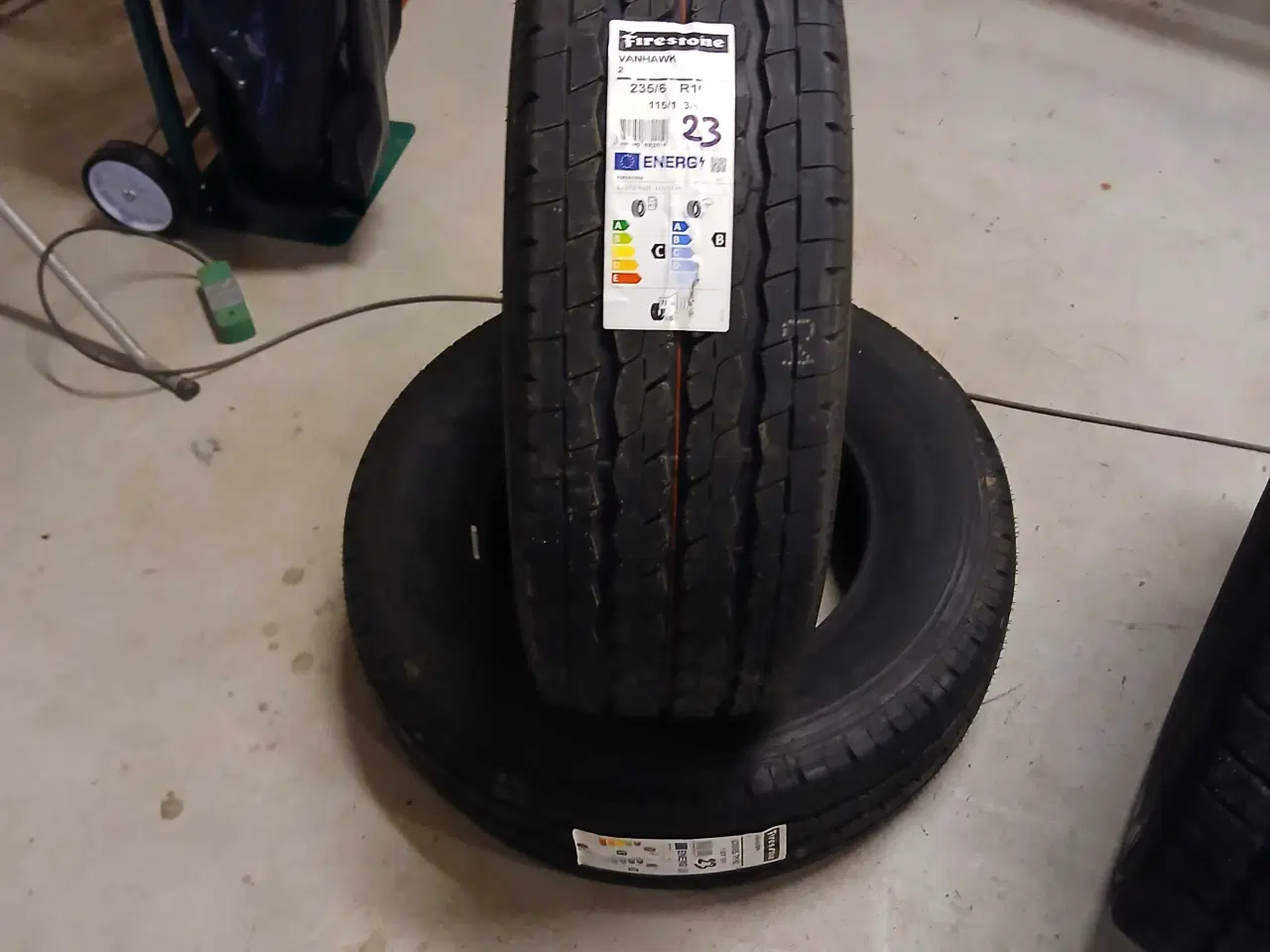 Billede 6 - Flere nye dæk mest varevogn og el