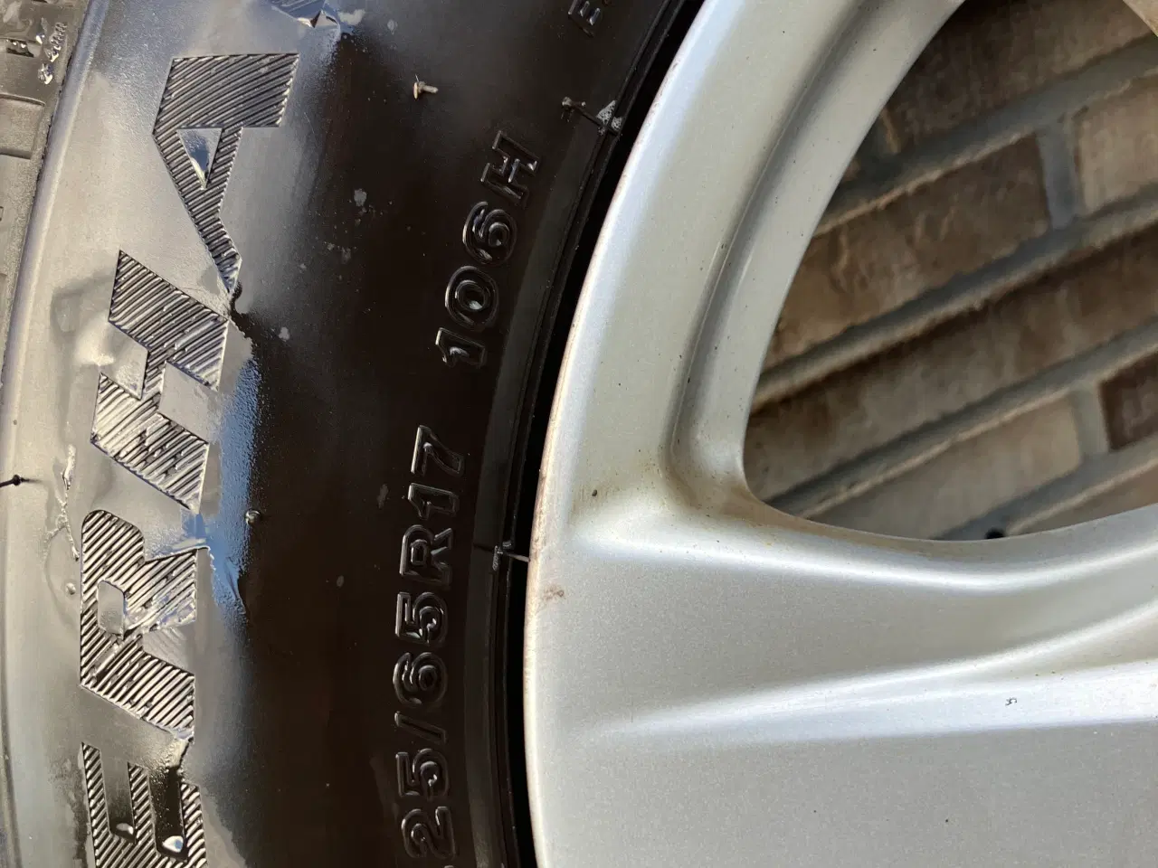 Billede 8 - Rav4 Alufælge med Vinterdæk 225/65R17