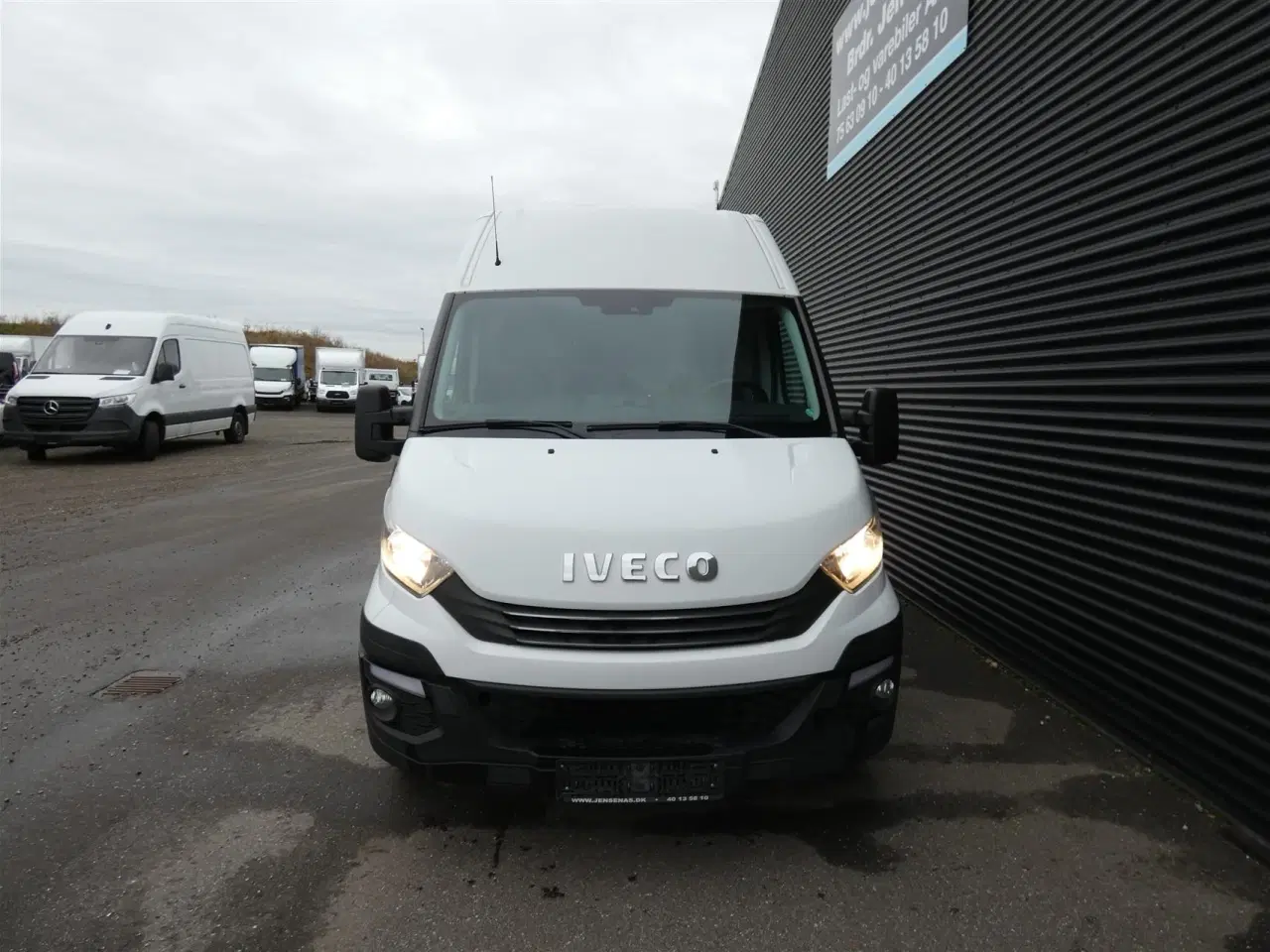 Billede 8 - Iveco Daily 35S16 12m3 2,3 D 156HK Van Aut.