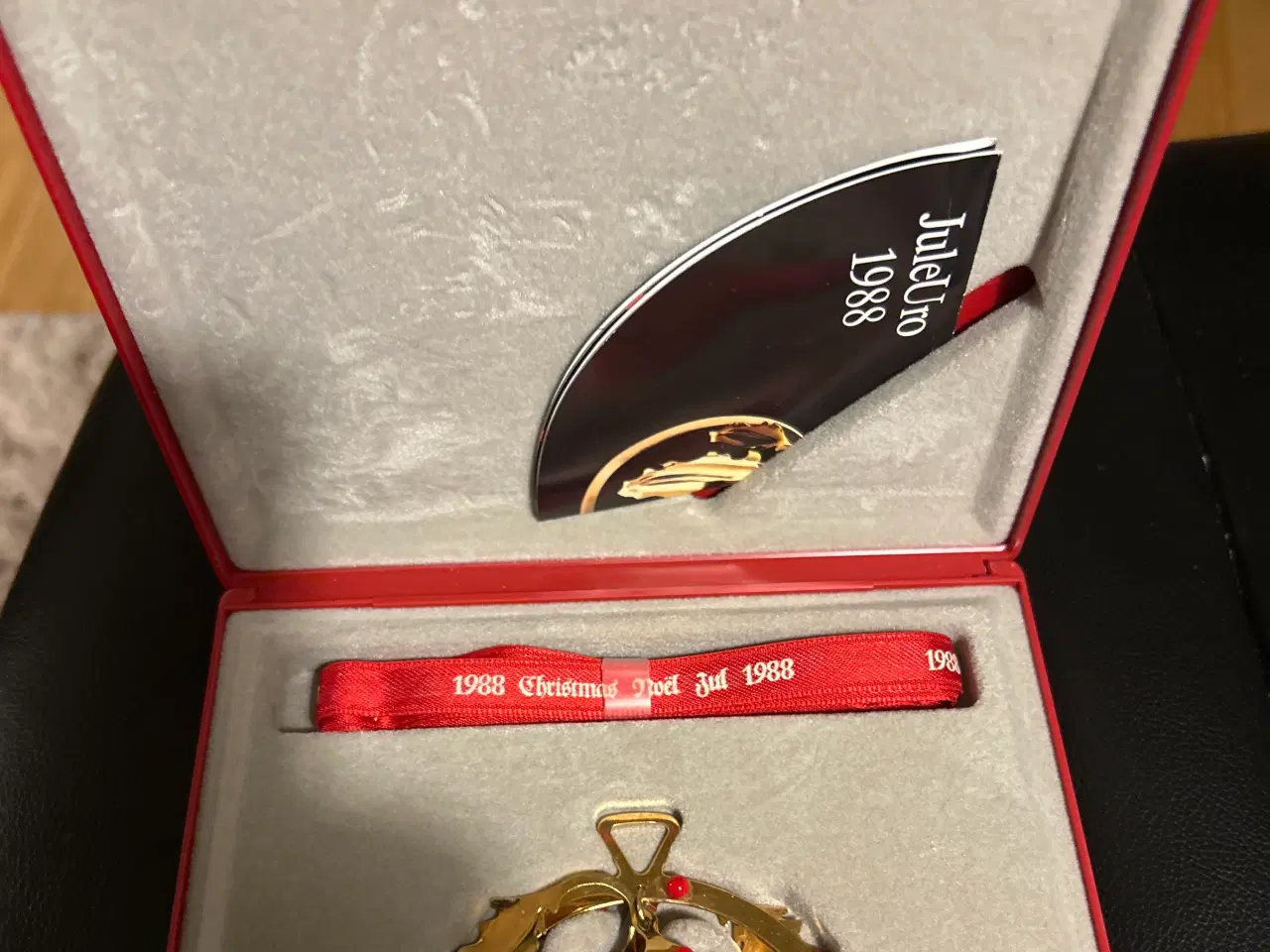 Billede 2 - George Jensen uro 1988 kristtjørn med alle 4 røde 