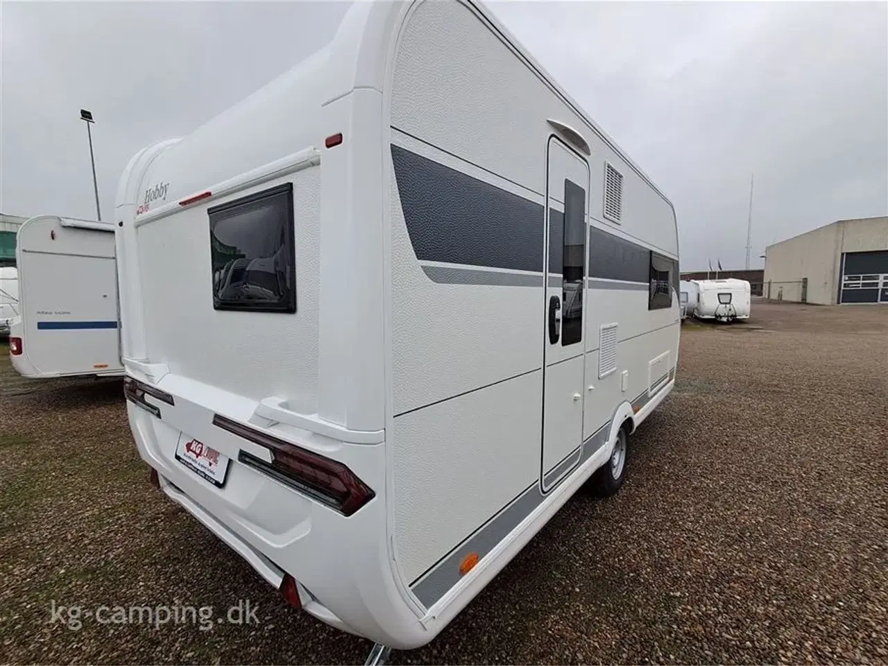 Billede 3 - 2026 - Hobby De Luxe 460 SL Ny 2026 Kampagne model DK LINE fra HOBBY - kan nedvejes til 1350 kg.