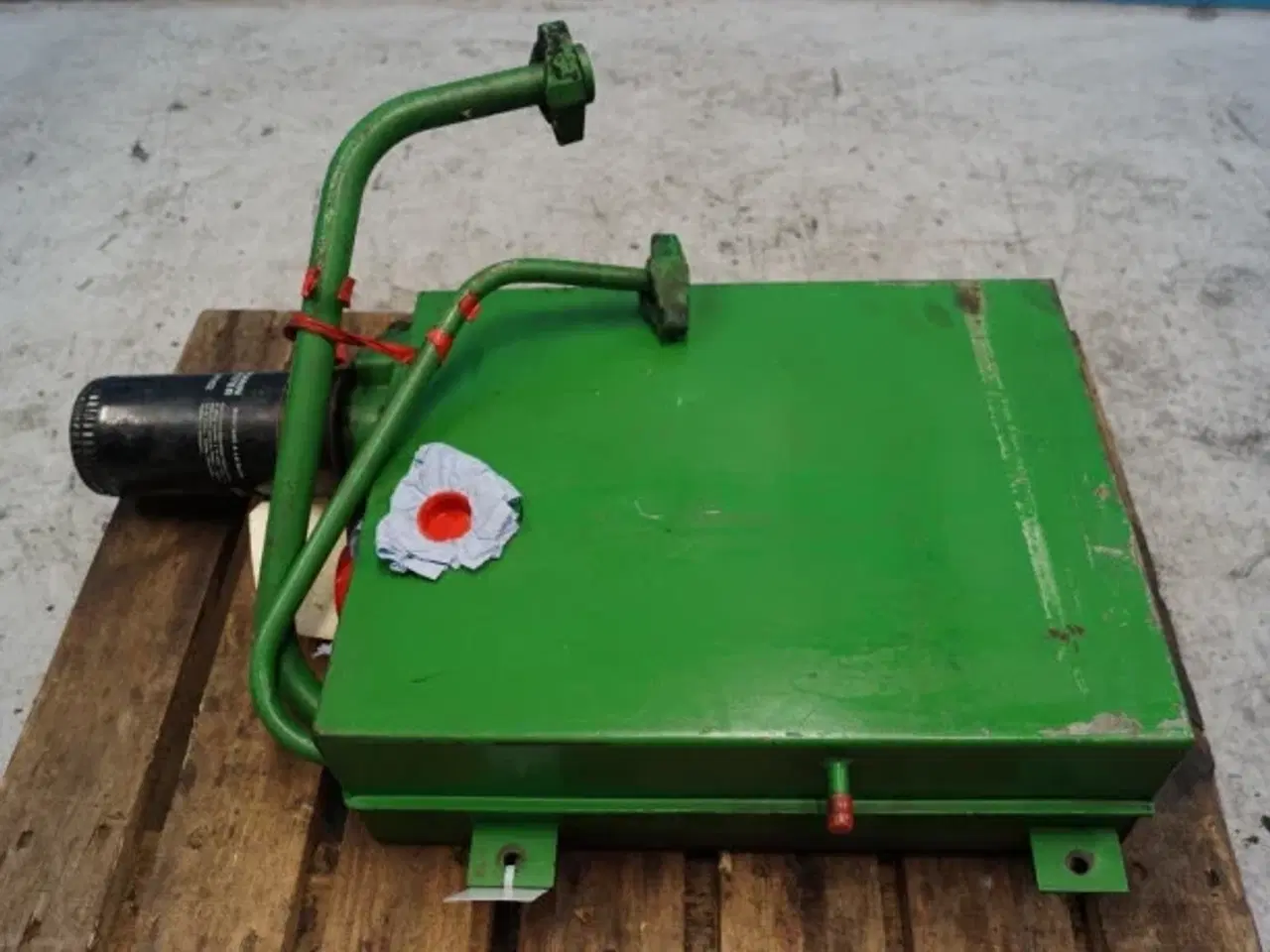 Billede 4 - John Deere 965 Hydrauliktank AZ22879