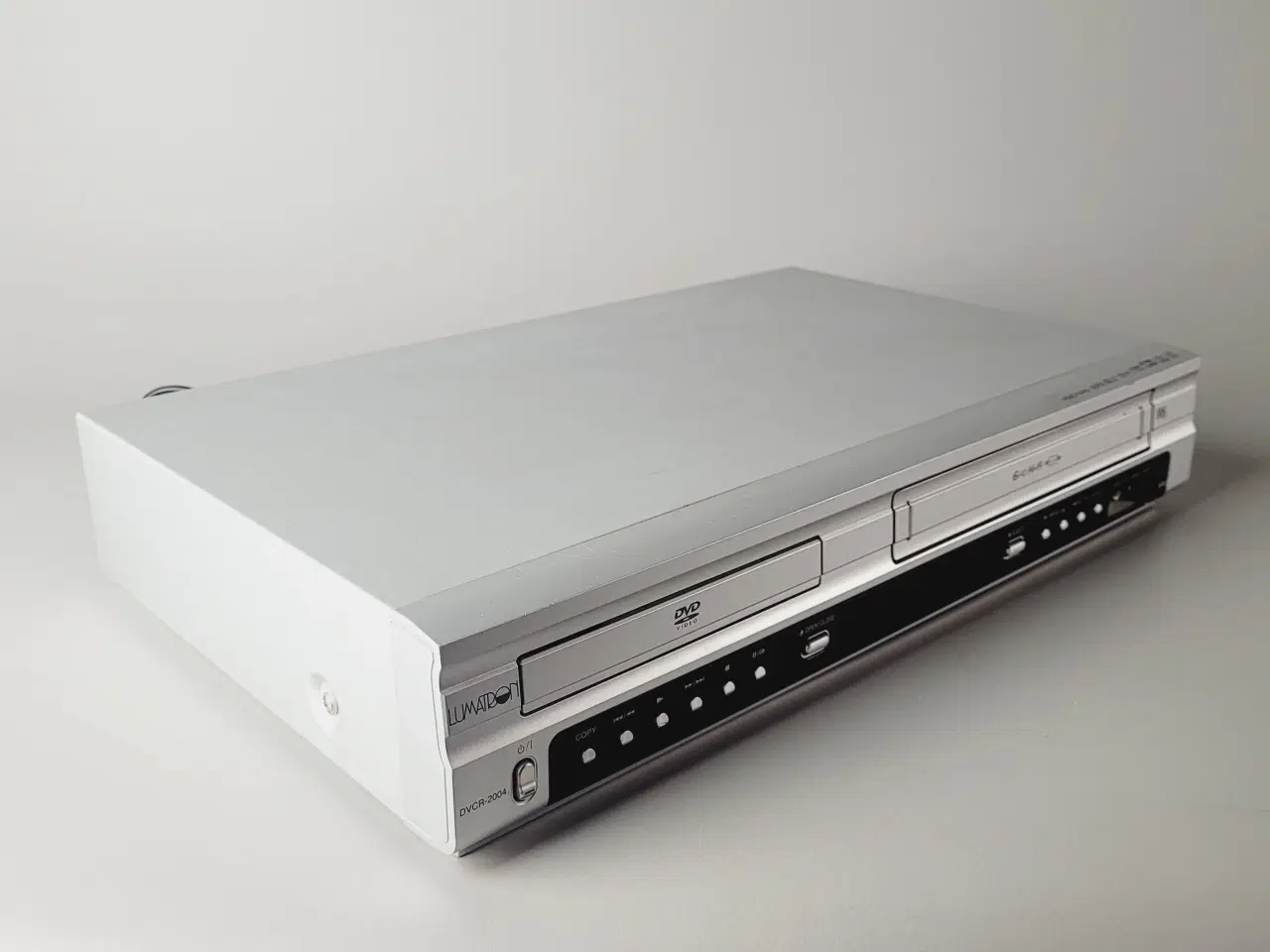 Billede 6 - ⭐️· Lumatro DVCR-2004 - Alt-i-én DVD og VHS Afspil