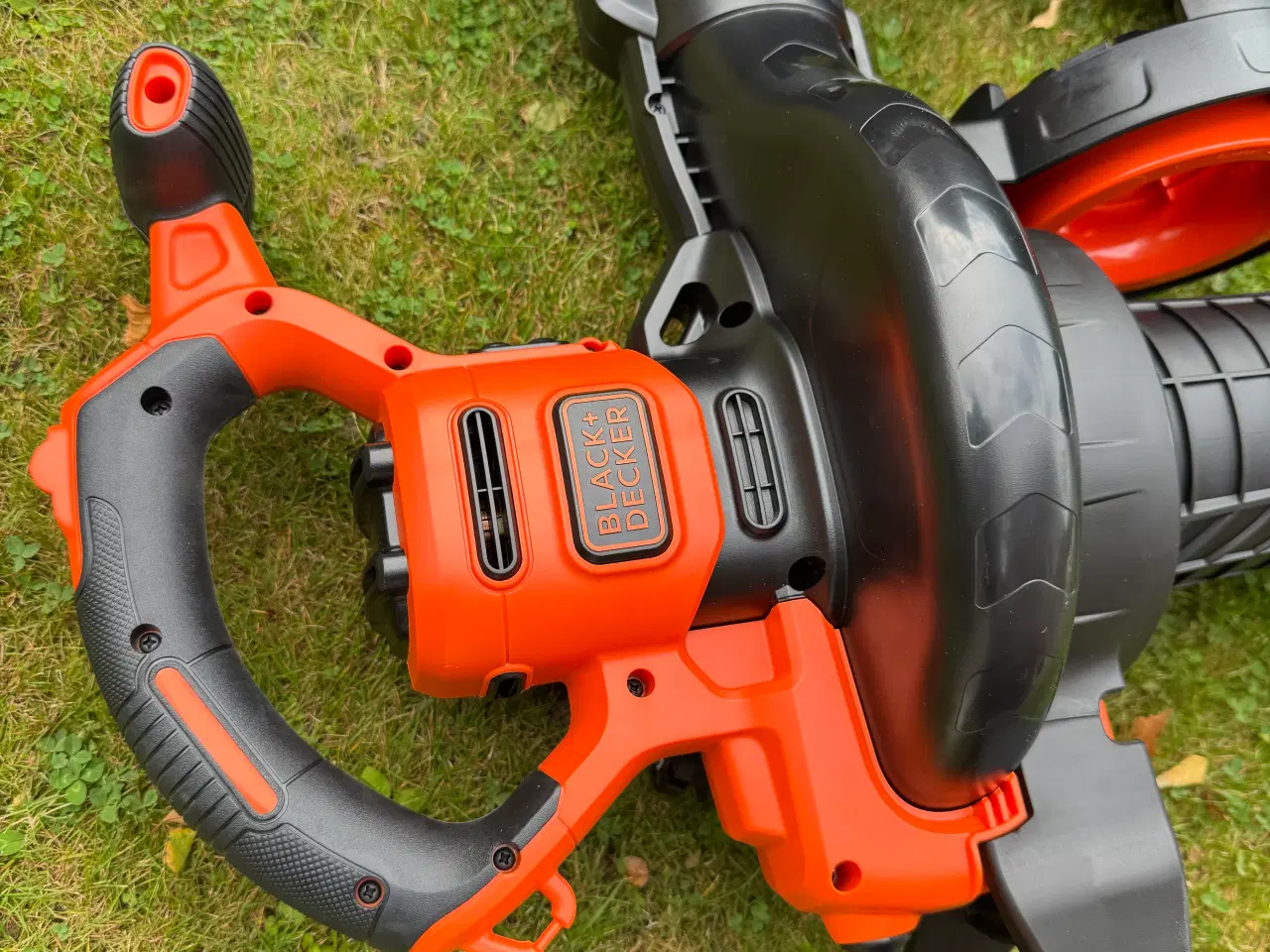 Billede 2 - Black +Decker løvsuger og blæser