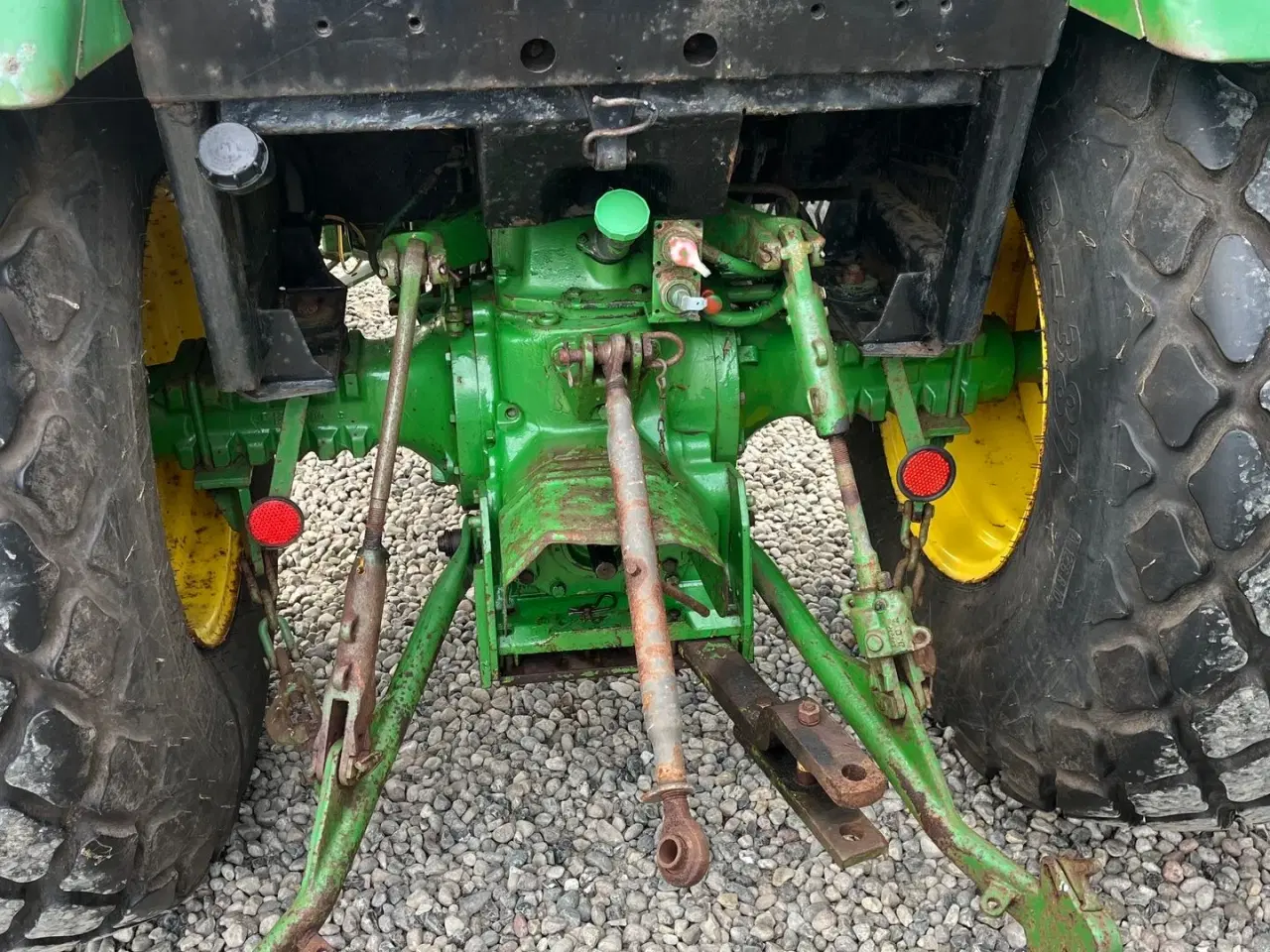 Billede 4 - John Deere 1640 Med græsdæk og frontlæsser