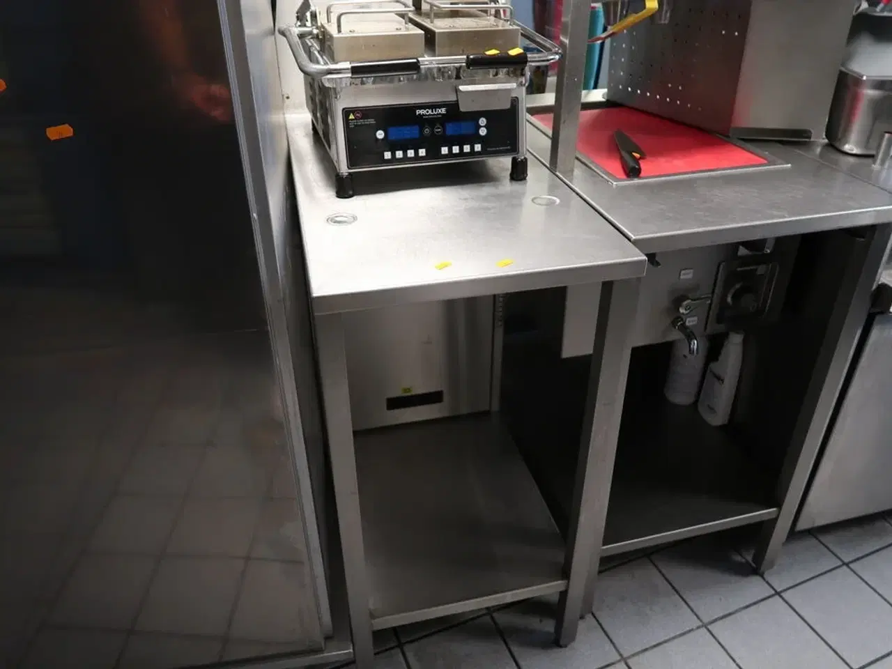 Billede 1 - Rustfri stålbord uden indhold