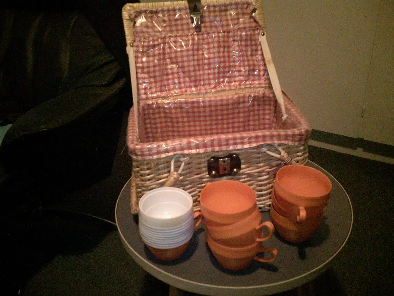 Billede 2 - VETERANBIL PICNICKURV