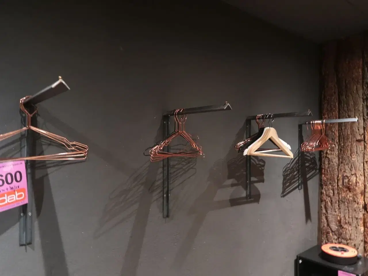 Billede 1 - 4 stk. Vinkelbeslag med stort parti bøjler