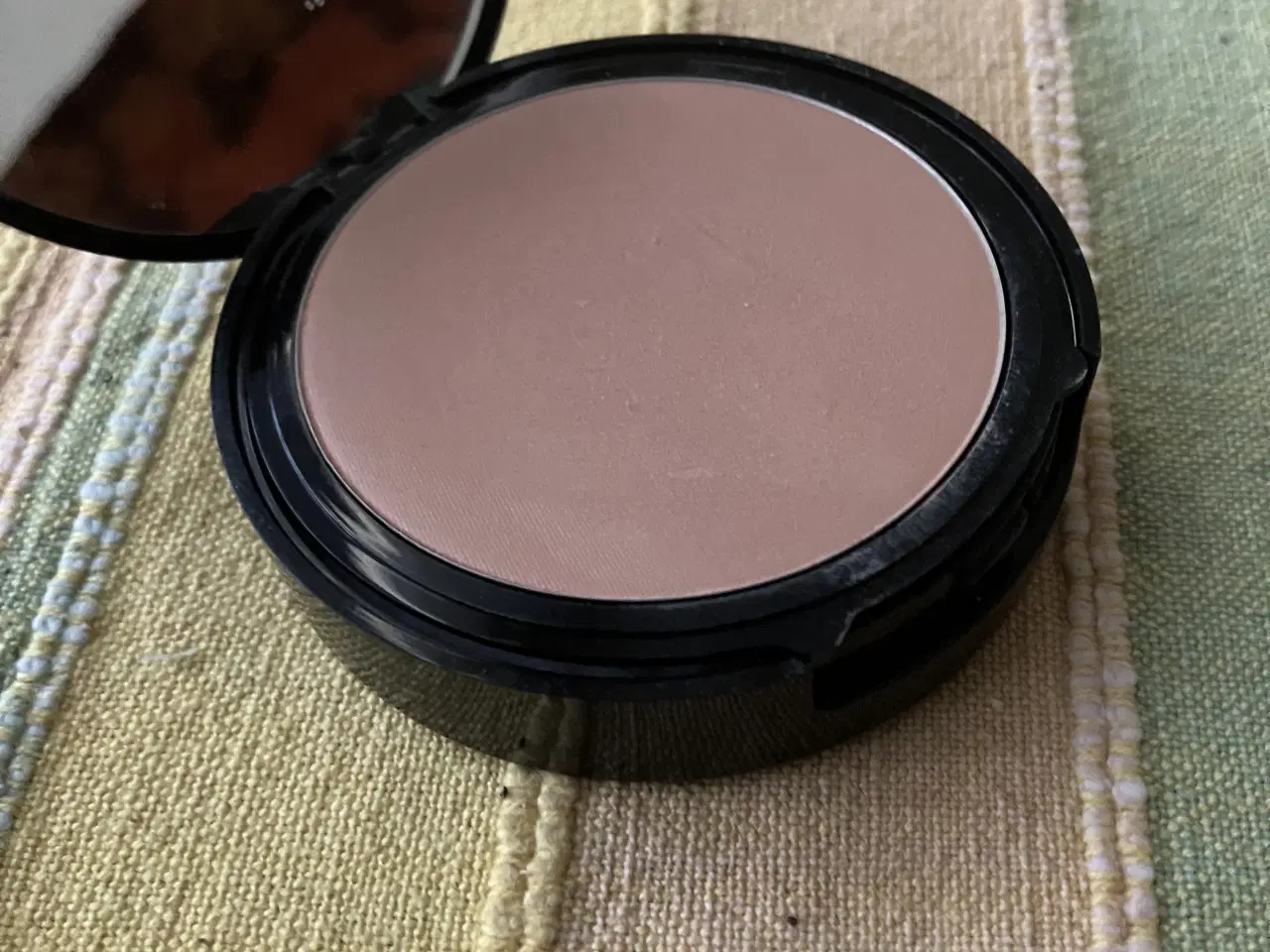 Billede 3 - Nilens Jord mineral foundation