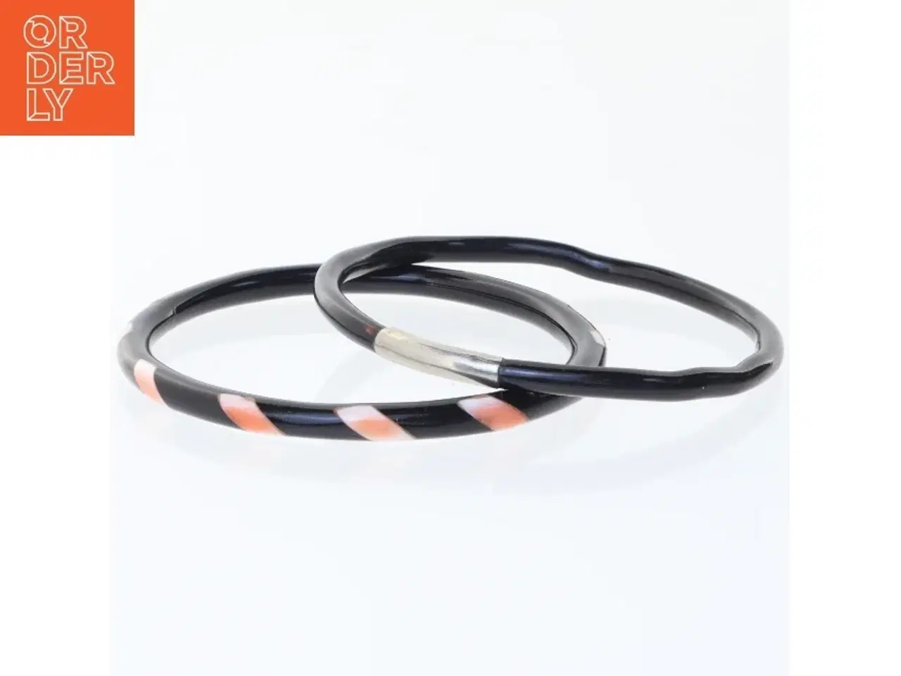 Billede 4 - Sorte bangle armbånd (str. Ø 7,5 cm)
