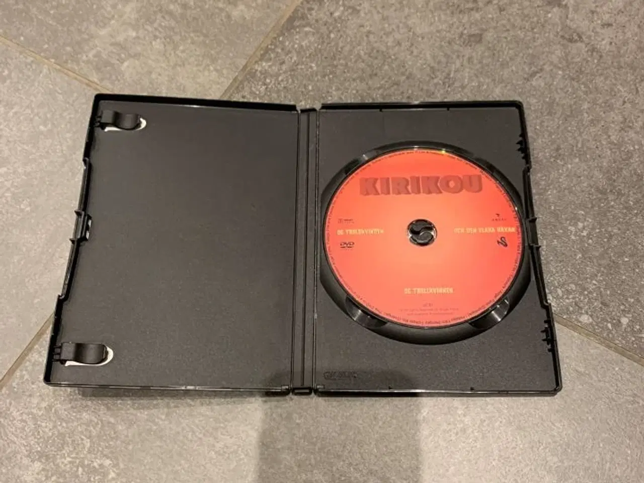 Billede 2 - Kirikou og troldkvinden - DVD