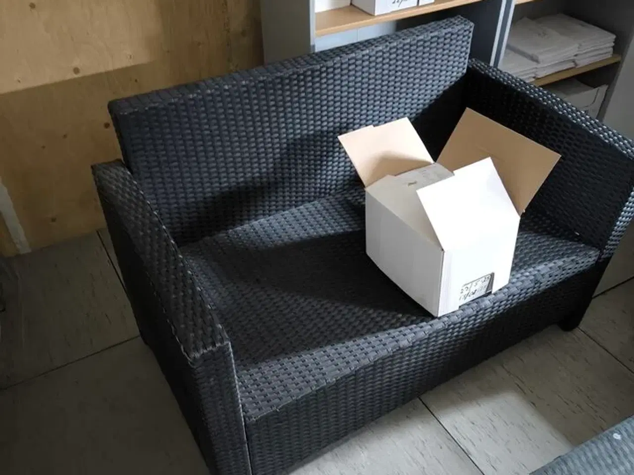 Billede 4 - Indhold i rum (se beskrivelse)