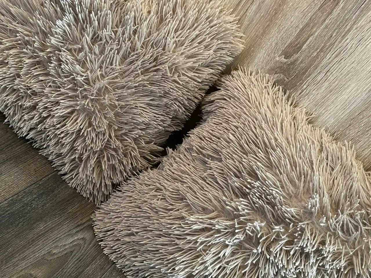 Billede 4 - 2 pyntepuder til salg