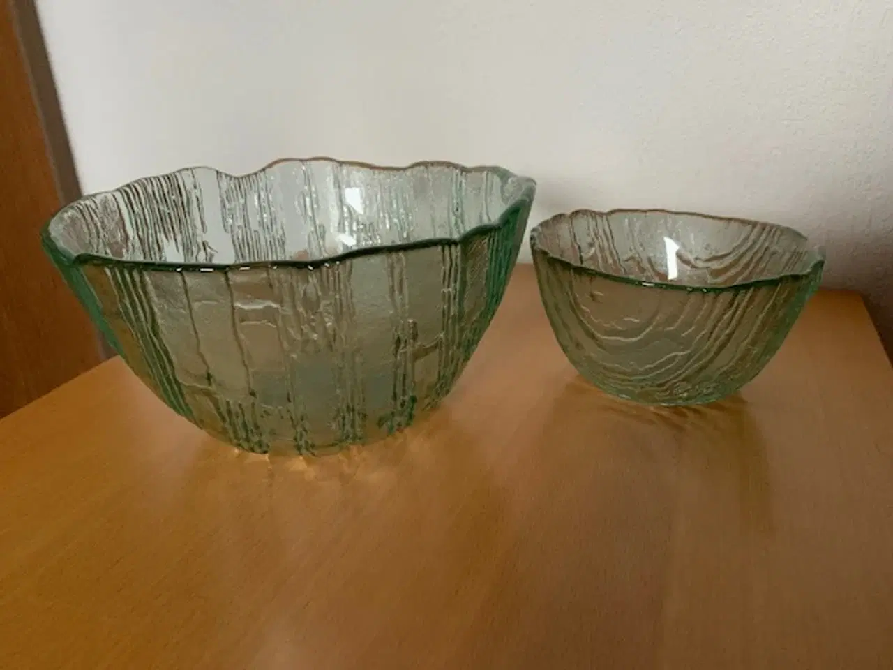 Billede 2 - Kraftige glasskåle med ujævn yderside / struktur