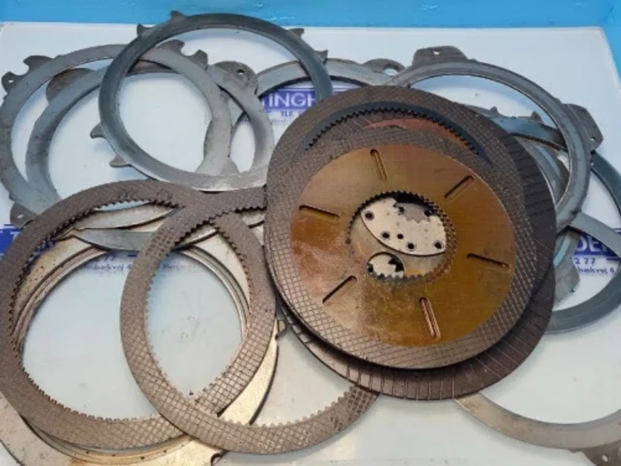 Billede 8 - John Deere 6300 Koblingsplade Sæt R216292