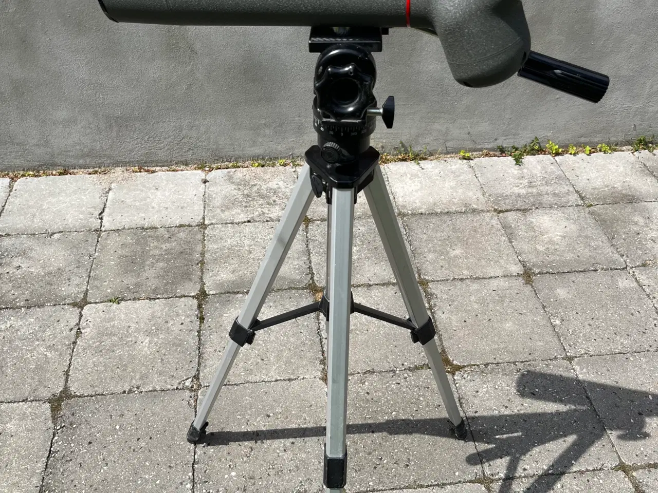 Billede 2 - Fuglekikkert med 25 x okular samt stativ