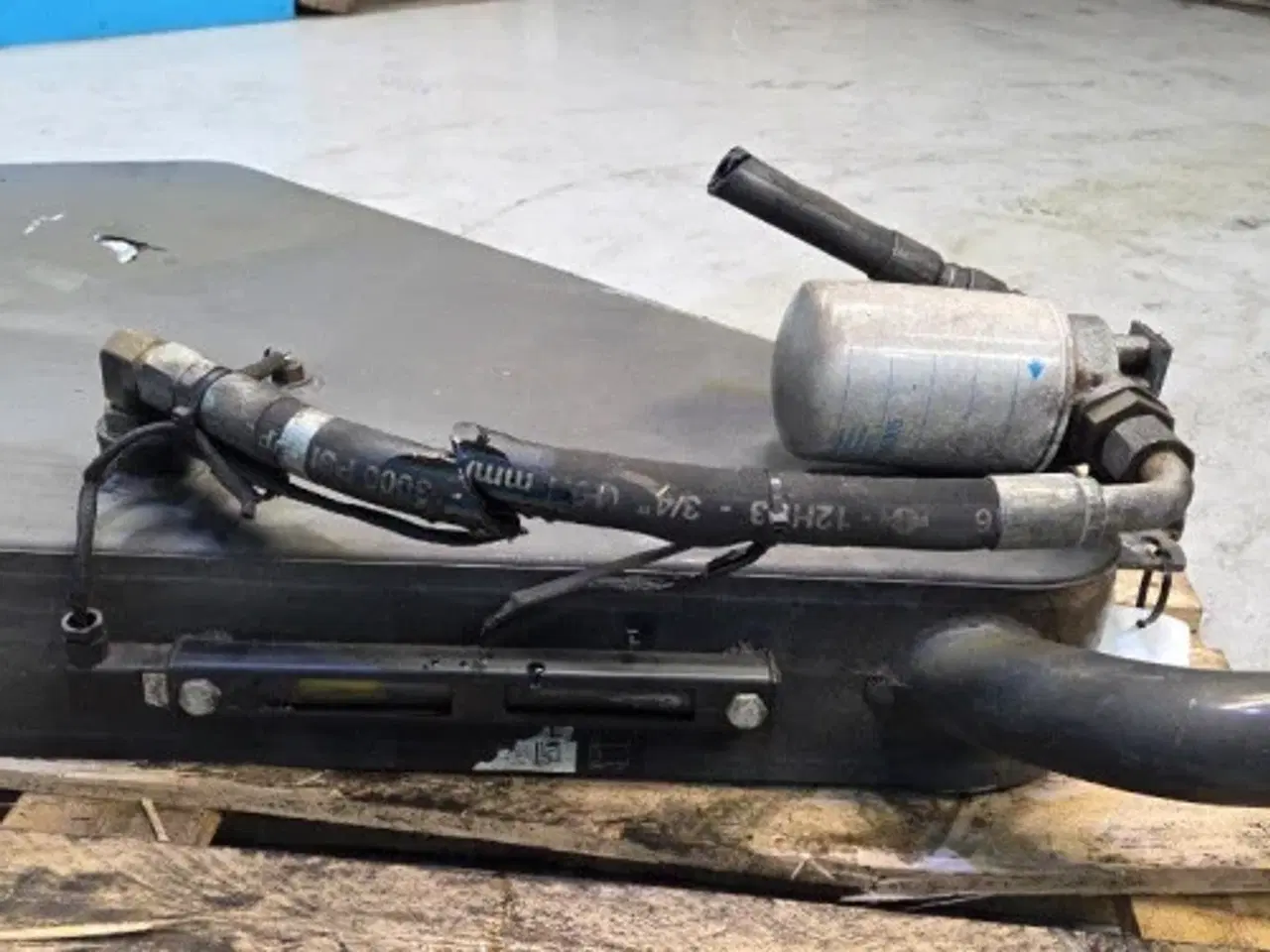 Billede 5 - Fendt 12130N Hydraulikolietank 700727373