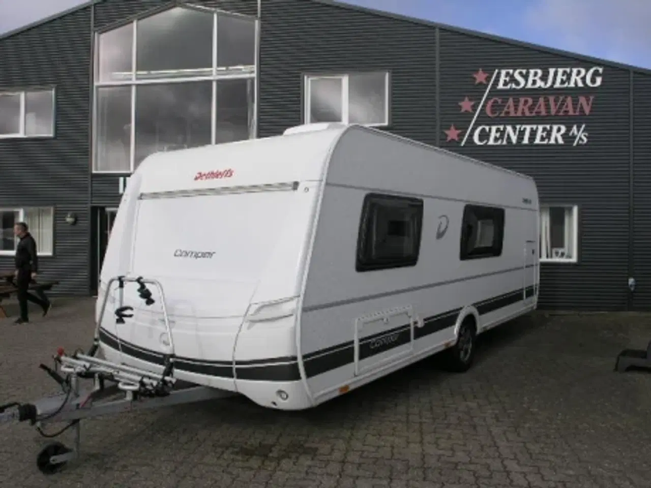 Billede 2 - Dethleffs Camper 560 FMK