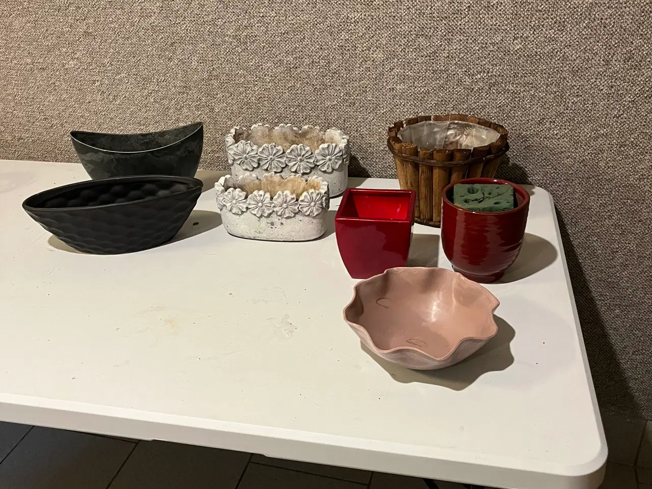 Billede 2 - Mange ting til og plante i