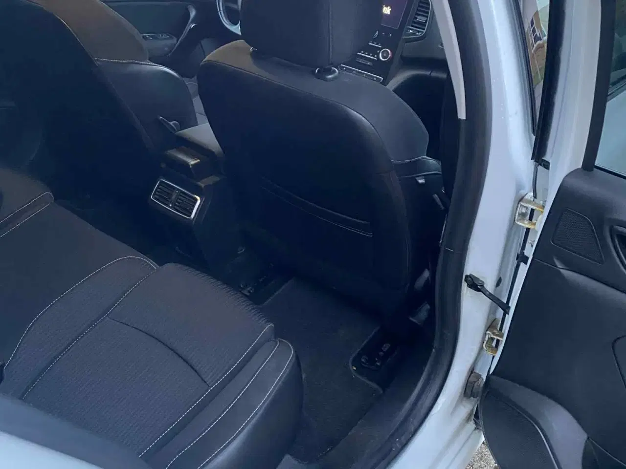 Billede 8 - NYSYNET Renualt Megane - Perfekt familievogn