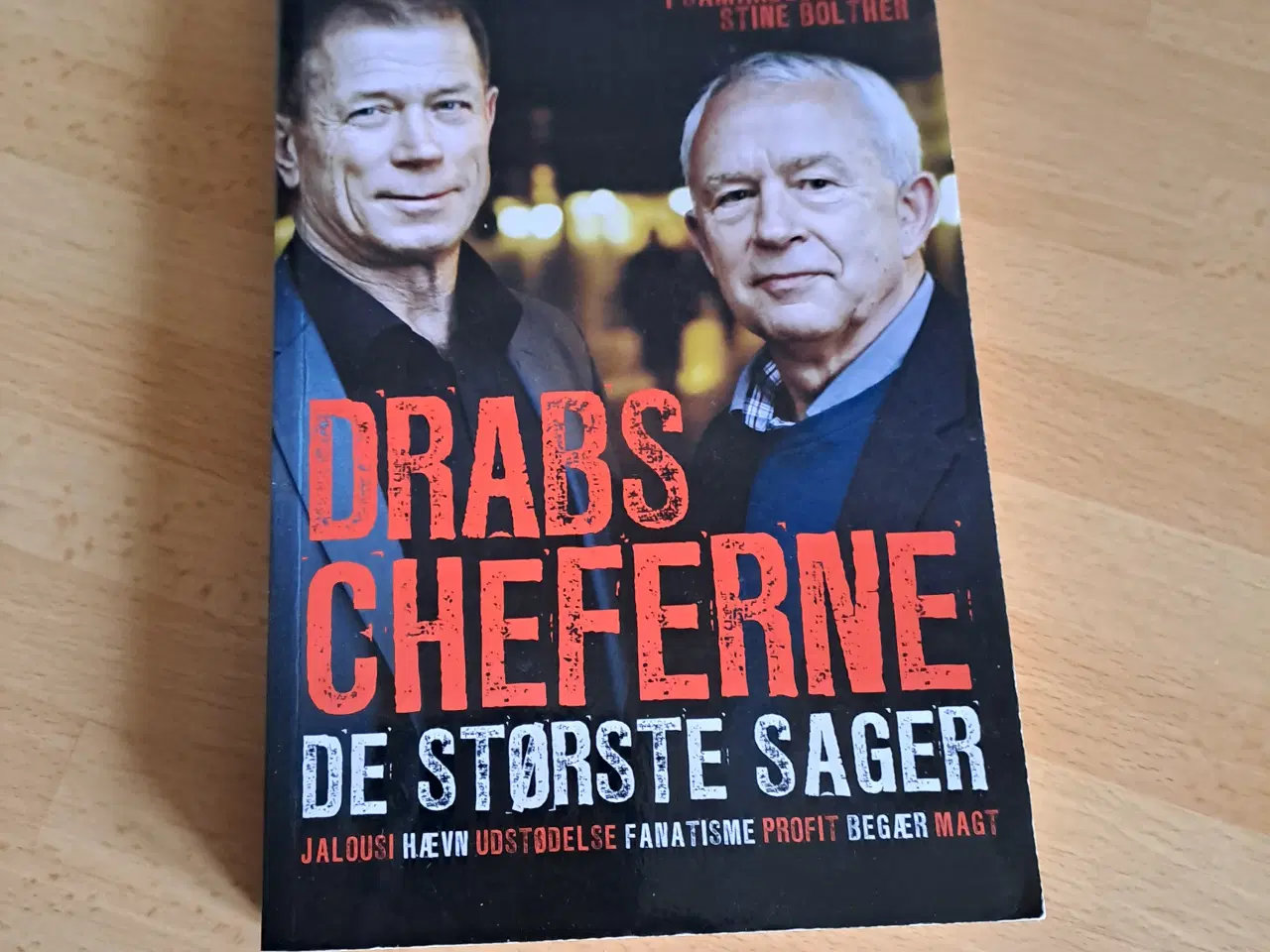 Billede 8 - Rocker bøger m.fl. sælges.