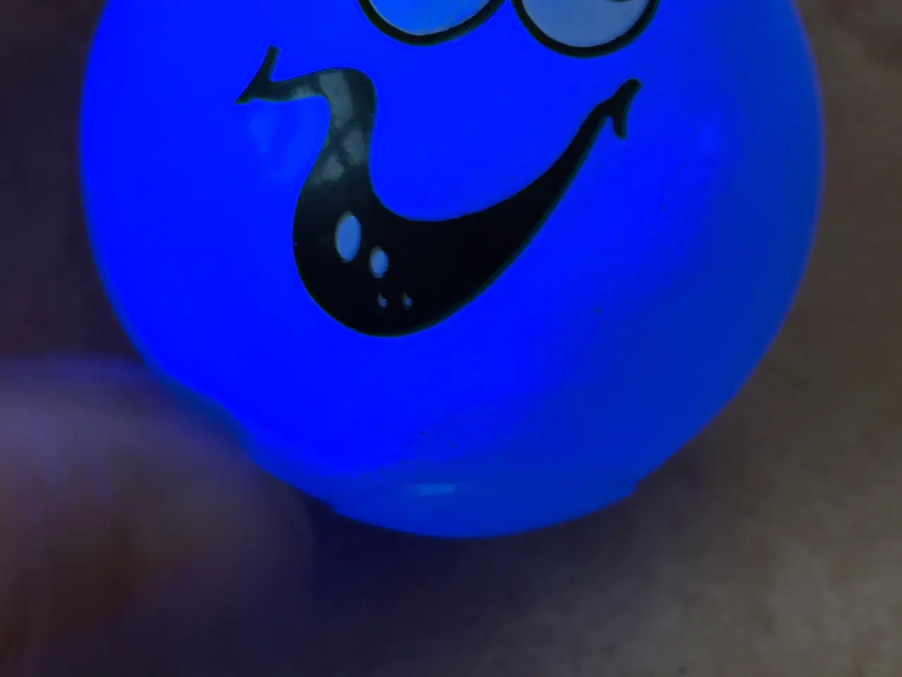 Billede 4 - lysende bold med ansigt til børn