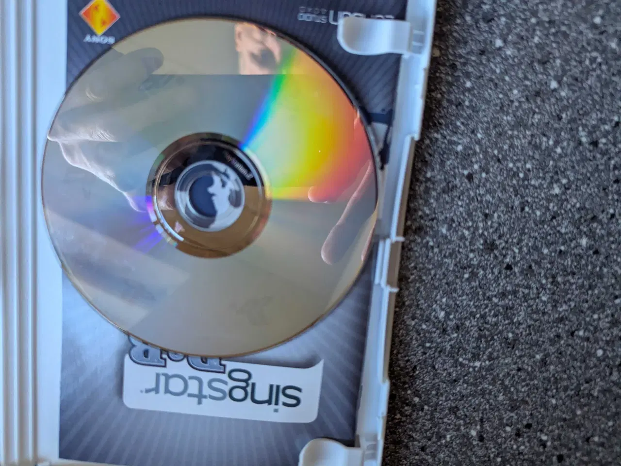 Billede 3 - Ps2 singstar pakke 4 spil/ 6 microfoner 