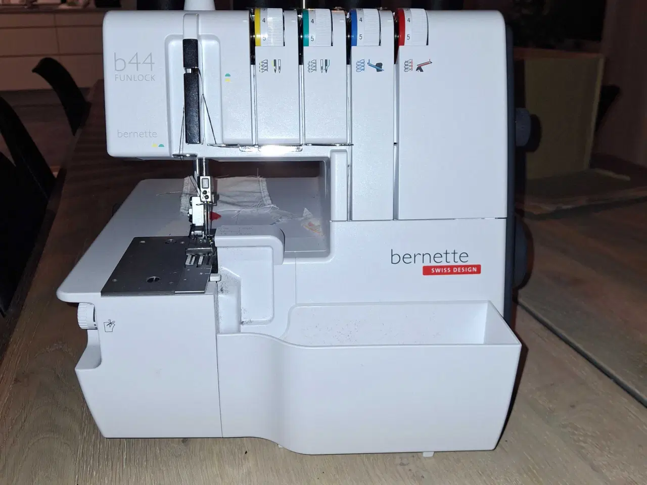 Billede 1 - Bernina b44 funlock