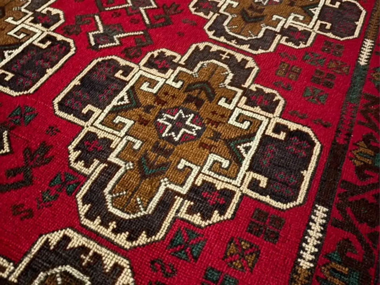 Billede 3 - Håndlavet tæppe