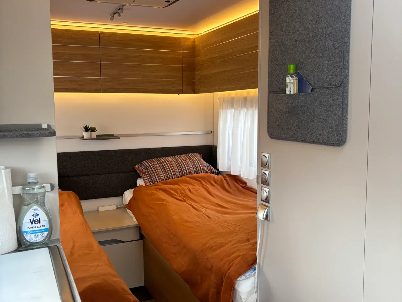 Billede 6 - Flot campingvogn med nyt fortelt