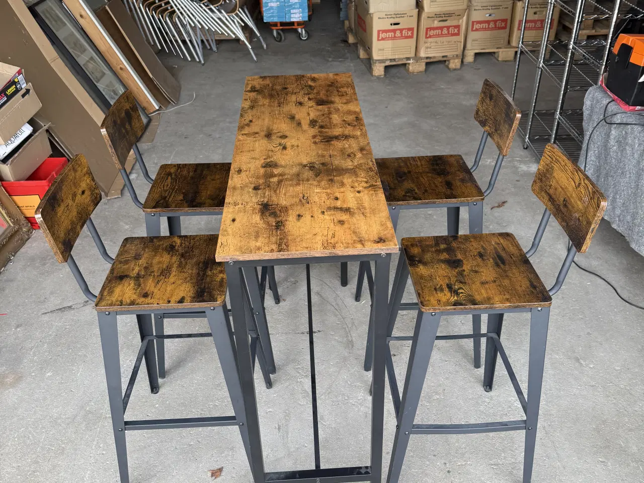 Billede 1 - 4 VASAGLE barstol & bord i industrielt design