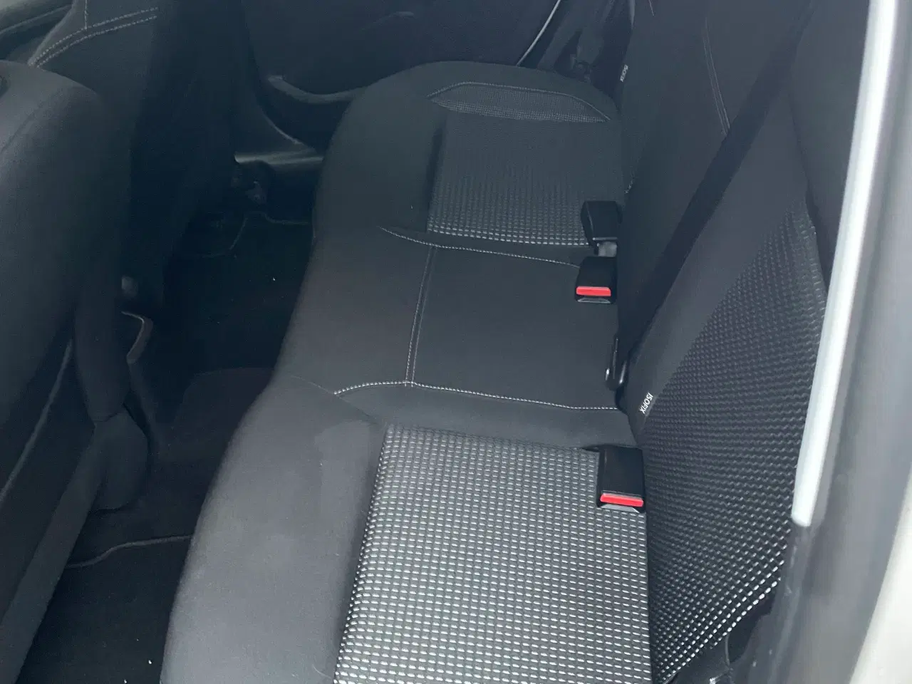 Billede 8 - Peugeot 208 1,6 HDI - Desire 100 HK