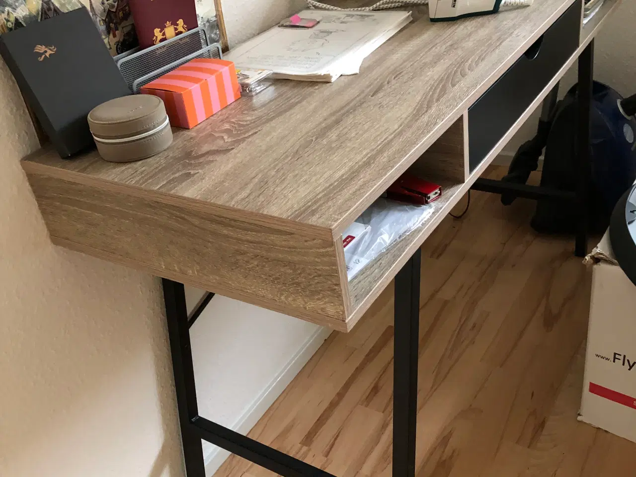 Billede 1 - Skrivebord - ikea
