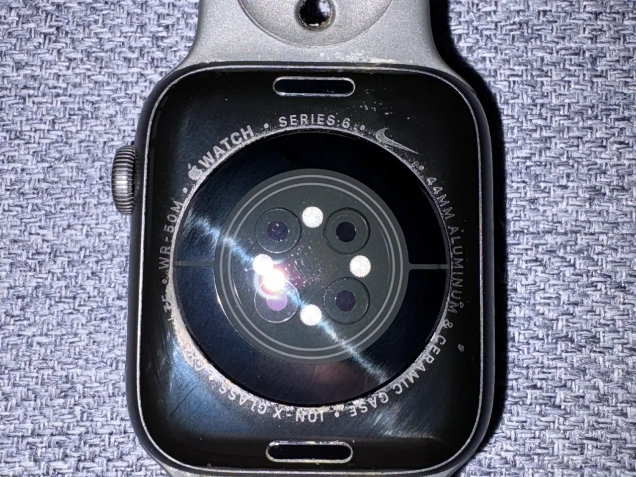 Billede 2 - Apple Watch s6 Nike model med e-sim 44mm sort