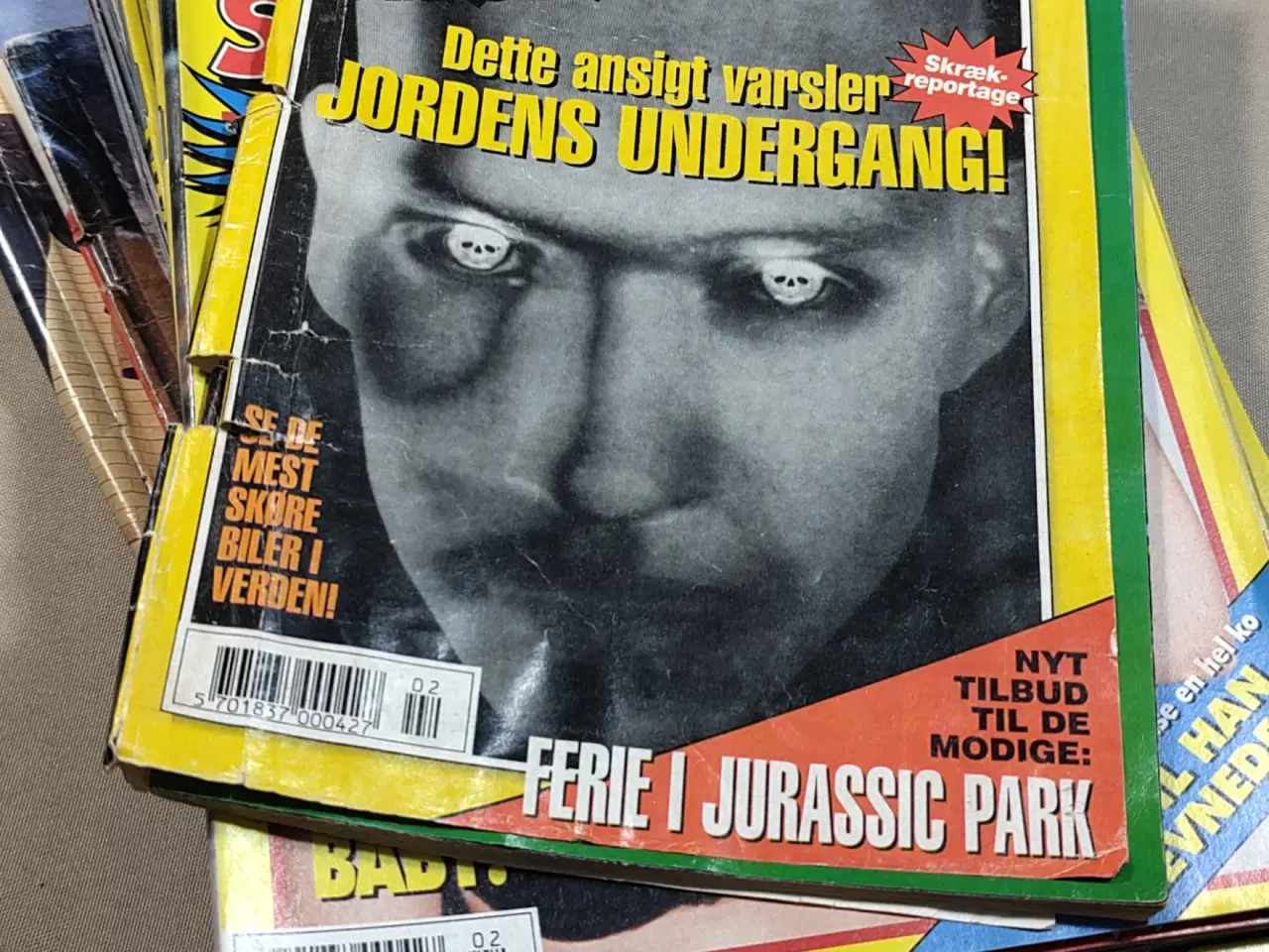 Billede 1 - 15 numre af En Skør Skør Verden