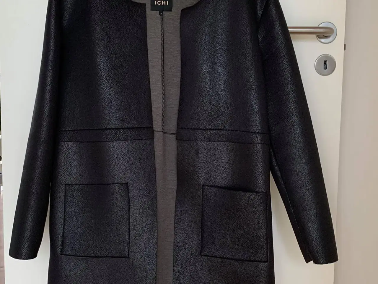 Billede 1 - ICHI jakke læder-look, str. M